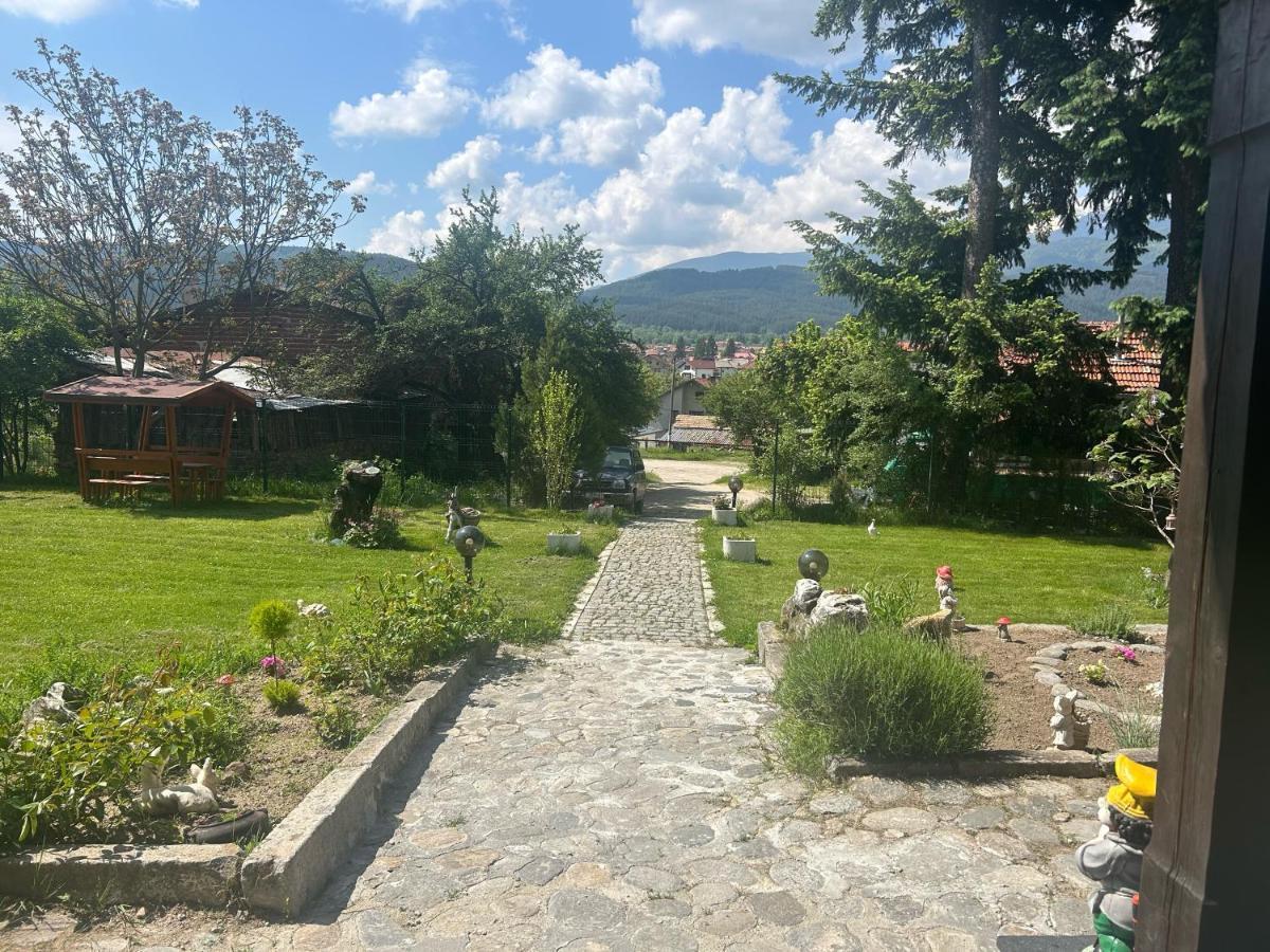 Семеен Хотел Света Марина Dobrinishte Exterior photo
